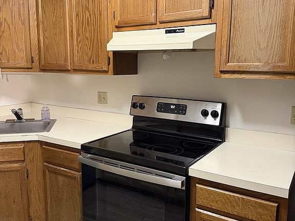 5th image of 4306 Aberdeen Dr #A