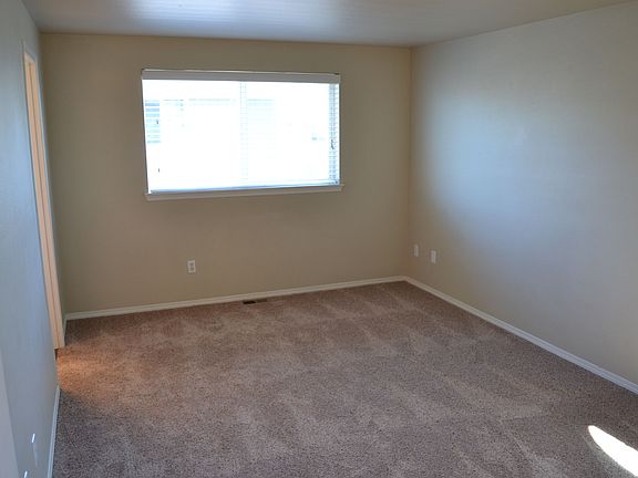 5th image of 26621 126th Ln SE
