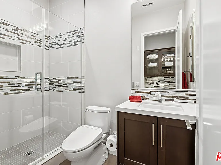 12775 Bluff Creek Dr #1 — Photo 31