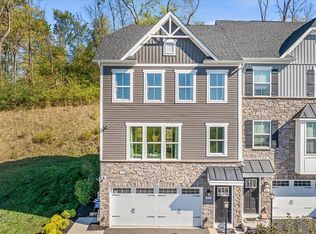 404 Greenwood Dr N, Canonsburg, PA 15317