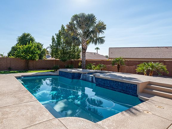 3rd image of 20802 N 39TH Drive