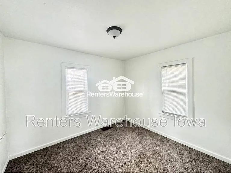 1534 63rd St — Photo 6