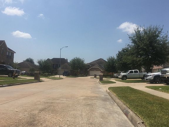 4th image of 2309 Zavalla Dr