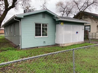 1260 N Airport Way, Stockton, CA, 95205