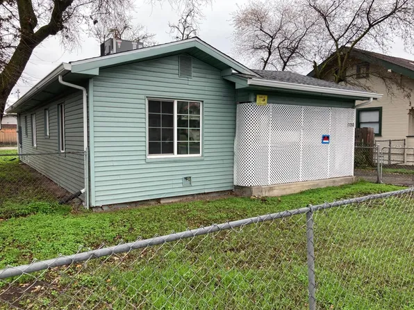 1260 N Airport Way, Stockton, CA 95205