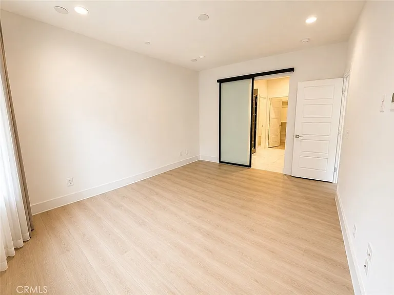 2400 Aperture Cir — Photo 9