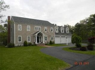 52 Eagle Ct, Mashpee, MA 02649