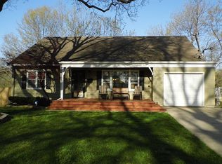 8720 Marty Ln, Overland Park, KS 66212