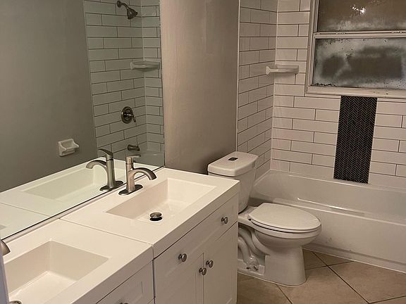 4th image of 3509 Sherwood Dr Unit A