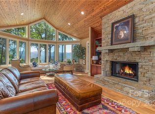 931 Rocky Knob Rd, Waynesville, NC 28786