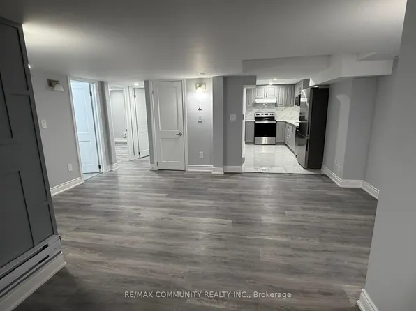 224 Fleetwood Dr #Basement, Oshawa, ON L1K 3E7