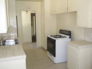 5th image of 309 S Barranca Ave