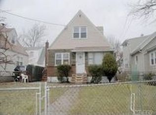 24411 N Conduit Ave, Rosedale, NY 11422