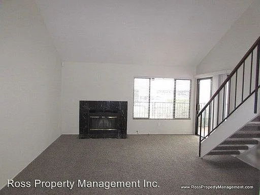 1516 Trawler St photo 1