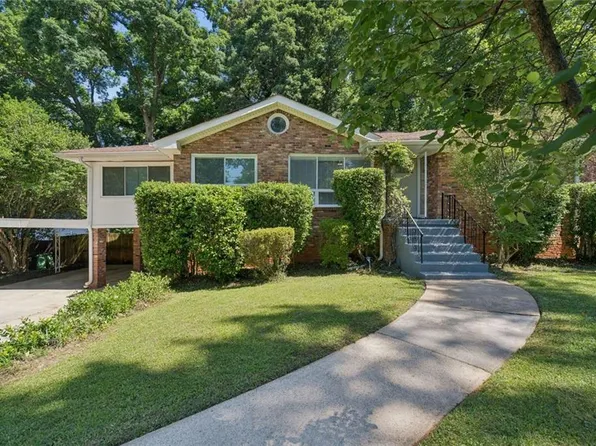3296 Betty Cir, Decatur, GA 30032