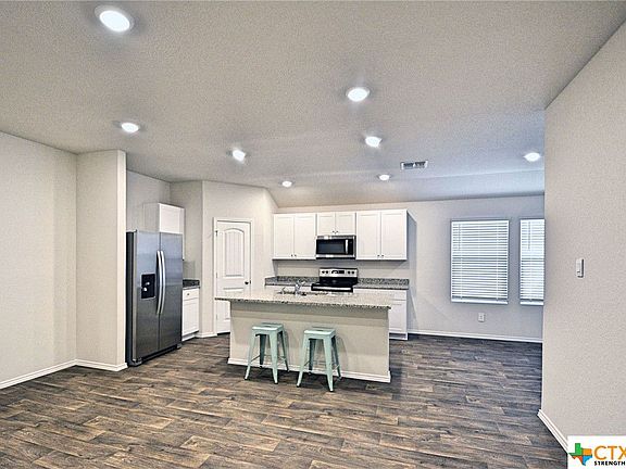 5th image of 913 Gerardia Ct