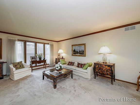 2nd image of 215 Royal Ln