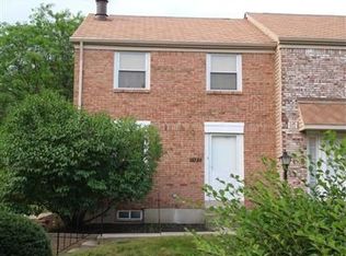 1433 Old Town Ct, Dayton, OH 45434