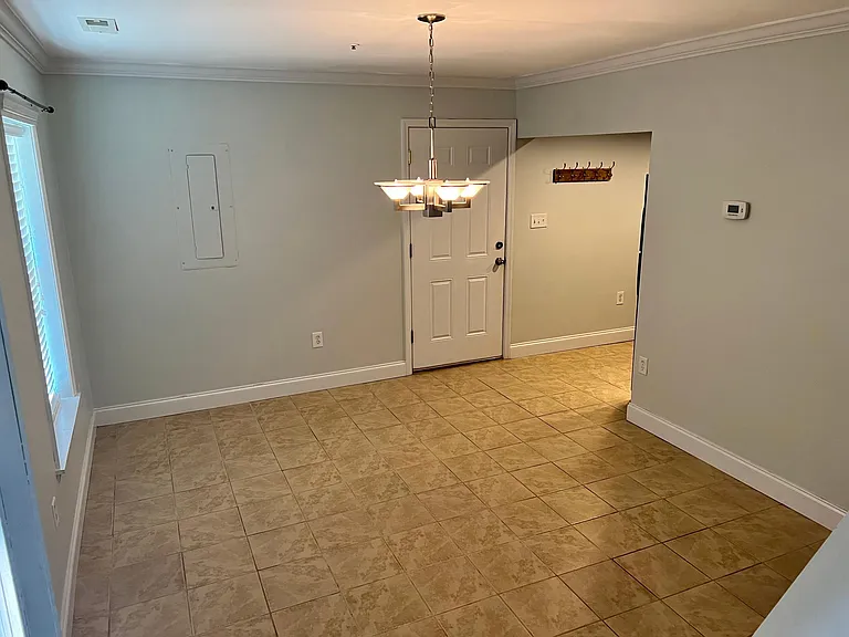 2 Roth Ave — Photo 14