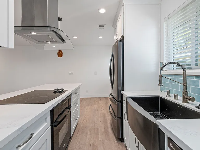 2466 Golzio Ct #4 — Photo 7