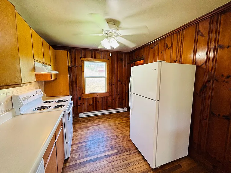 2700 Meadowbrook Dr — Photo 15