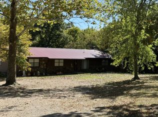 10401 N Cedar Dr, Butterfield, MO 65625