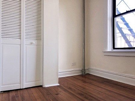 4th image of 119 Washington Pl APT 20
