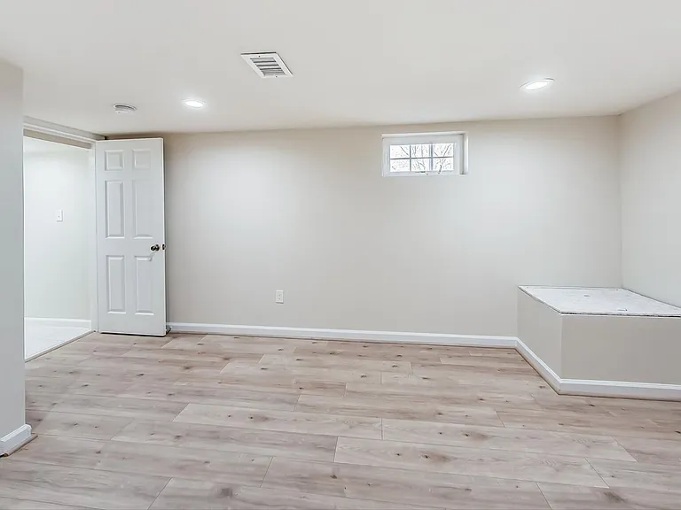 4617 Creek Shore Dr — Photo 27