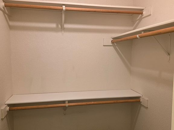 5th image of 5205 Daybreak Cir APT B