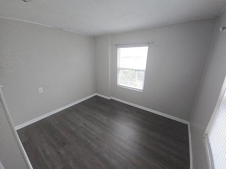 2119 Park Ave — Photo 13