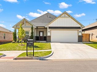 9240 NW 144th Pl, Yukon, OK 73099