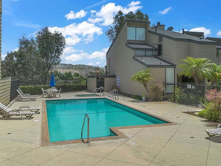 33492 Valley View Ct #19 — Photo 3