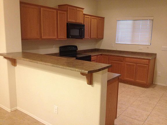 5th image of 18034 W Golden Ln