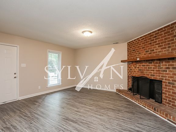 2nd image of 2813 Shaftsbury St