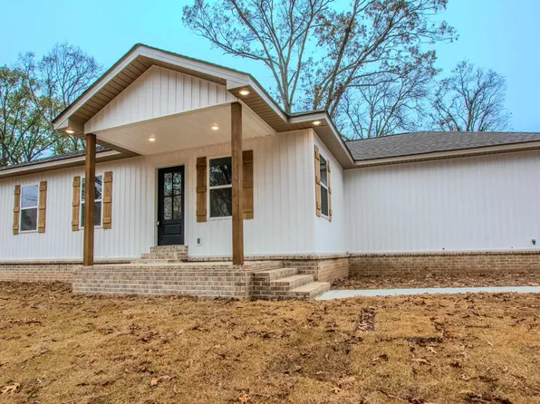 439 Main St, Bauxite, AR 72011