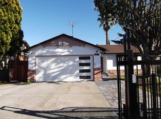 2252 Terra Villa St, East Palo Alto, CA 94303