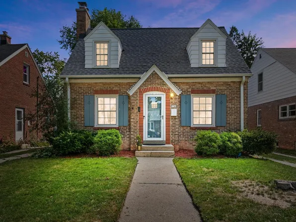 5746 N Argyle AVENUE, Glendale, WI 53209