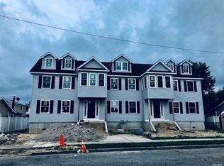 32 Kildare Rd #A, Island Park, NY 11558