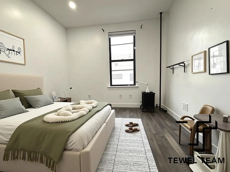 2085 Lexington Ave #4B — Photo 11