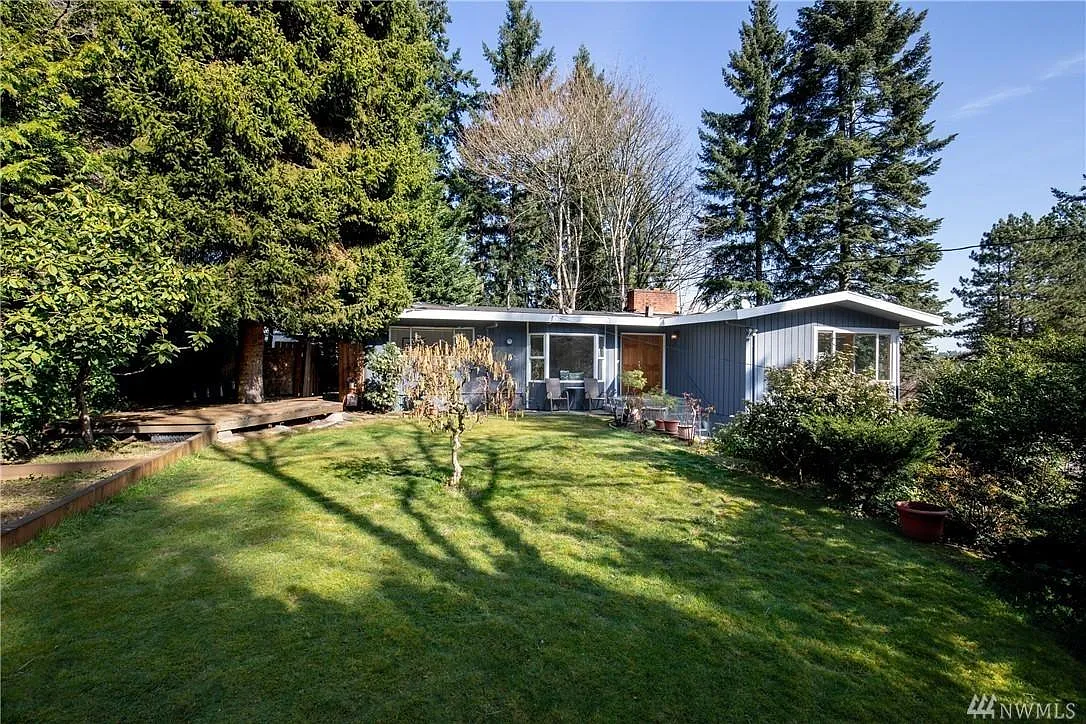 10702 SE 3rd St — Photo 3