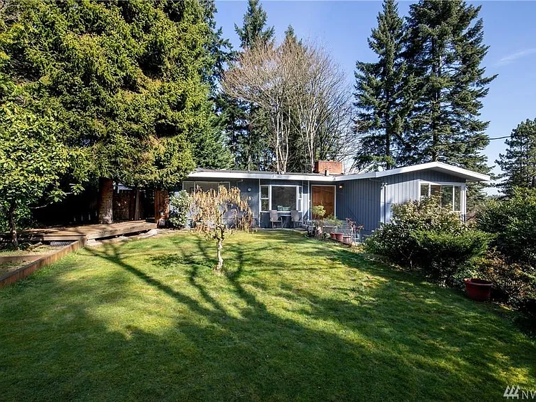 10702 SE 3rd St — Photo 3