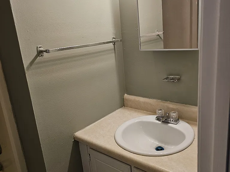5804 Aftonshire Dr #1 — Photo 9