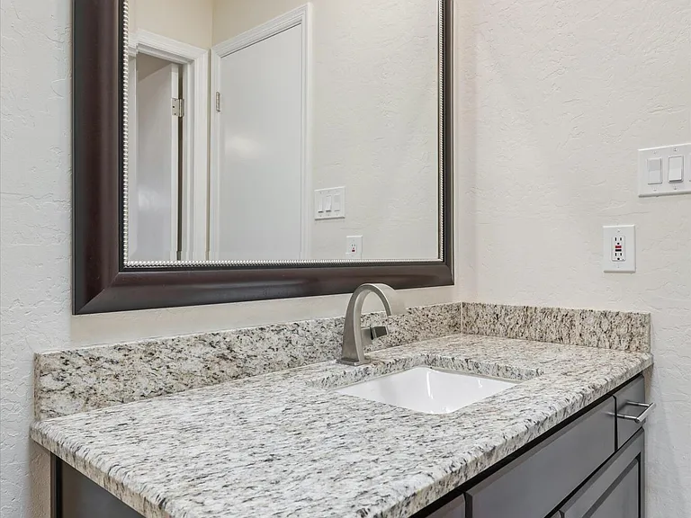15020 N 40th St #37 — Photo 36