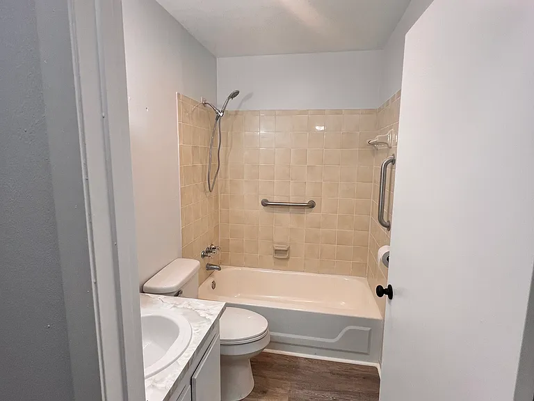 824 Cheney Hwy #D — Photo 7