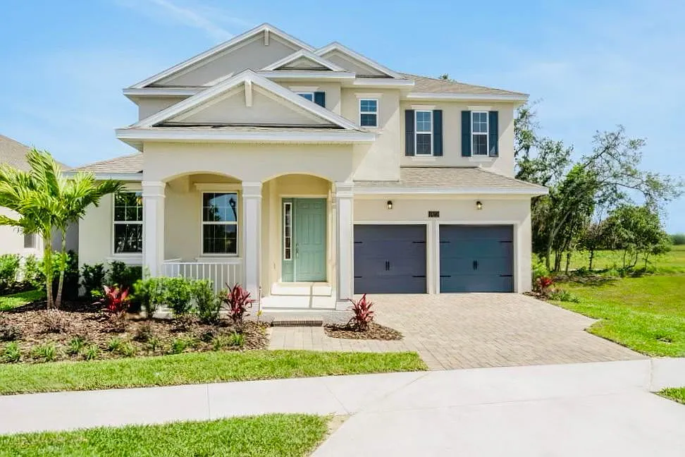 4 bed, 3.0 bath, $6,000 — Photo 1