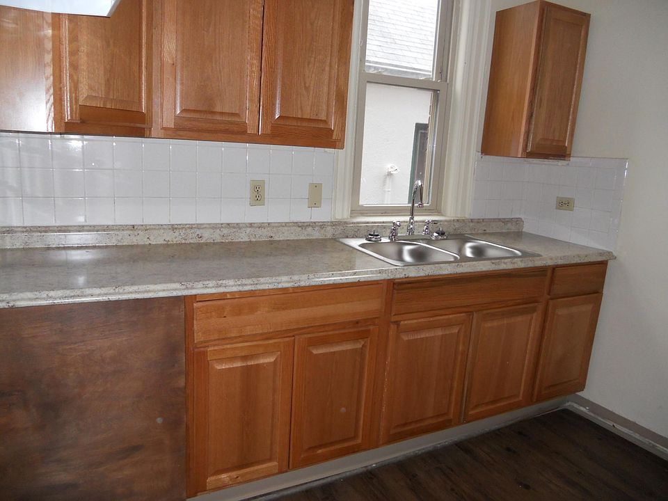 1st image of 425 Porter Ave APT 205
