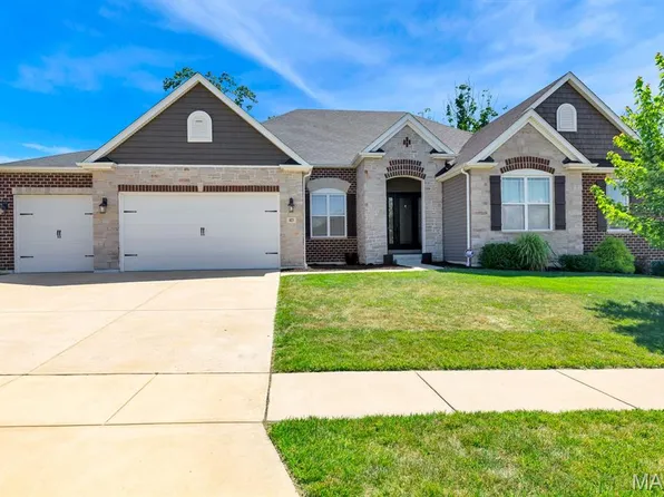 401 Hamlet Ct, Lake Saint Louis, MO 63367