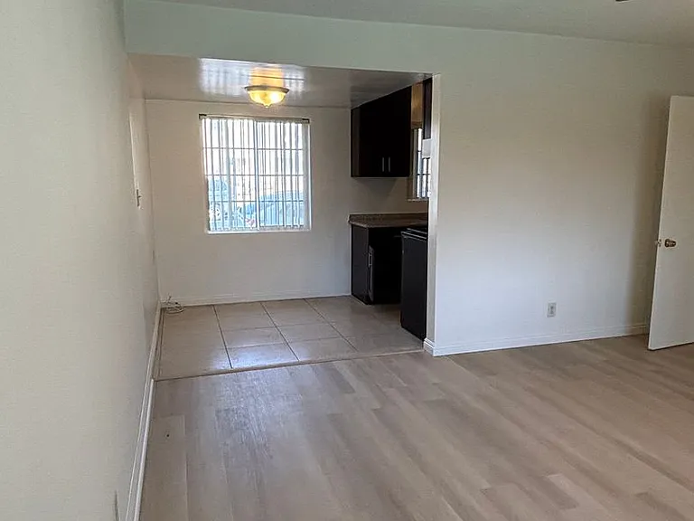 5245 Via San Delarro St #B — Photo 6