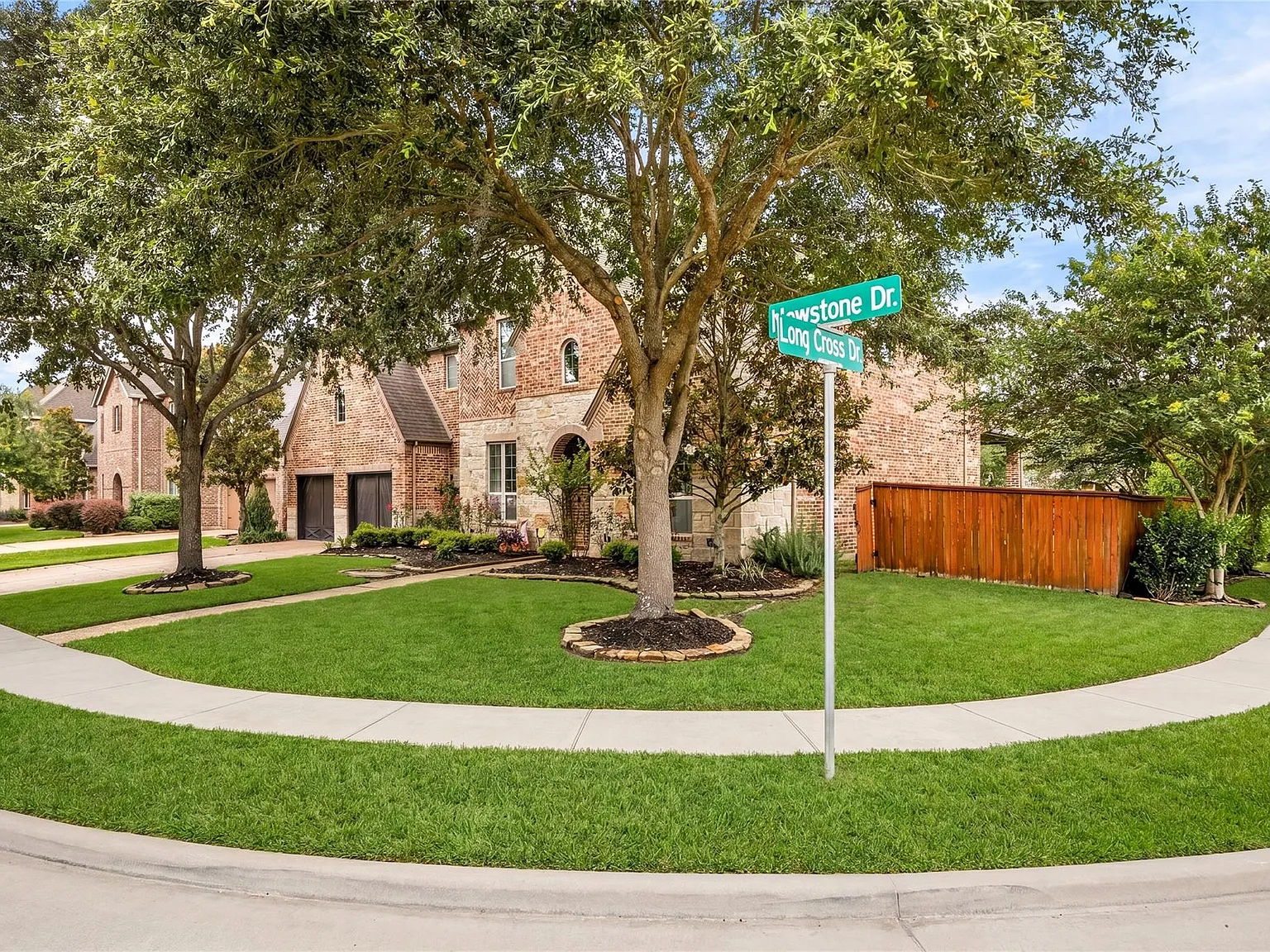 5 bed, 6.0 bath, 4327 sqft, $4,500 — Photo 3