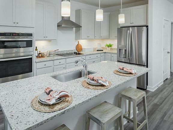 5th image of 110 Whispering Brook Ln #Hs-535